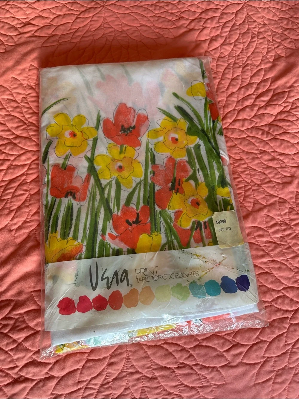 Vera Floral Print Table Cloth-70 inch round